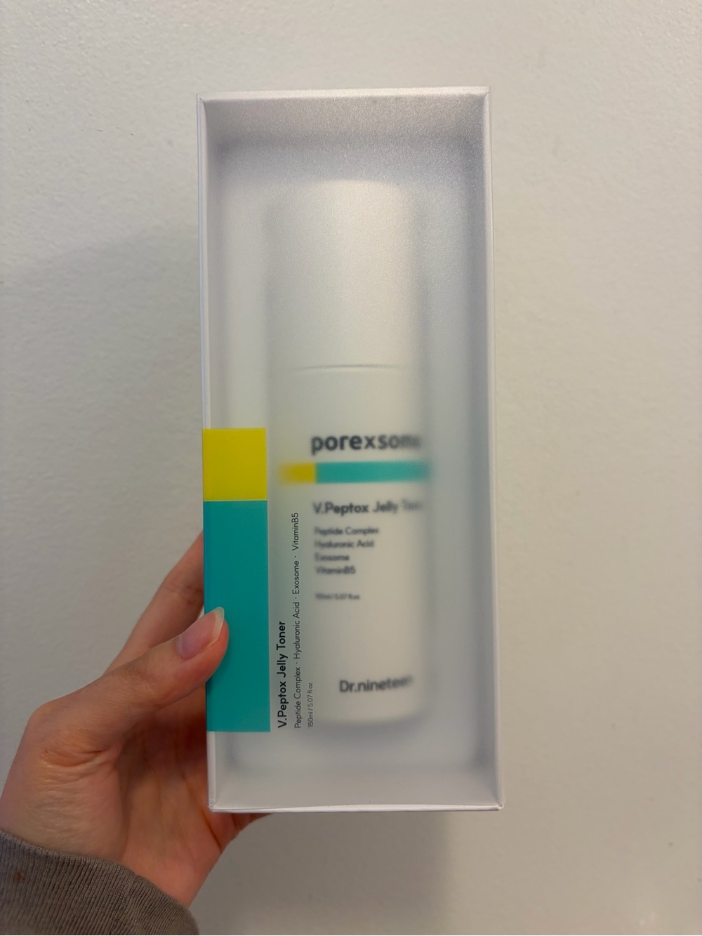 Dr. Nineteen Porexsome V.Peptox Jelly Toner